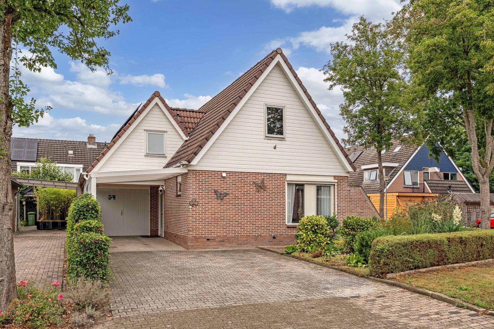 Kreuzeveen 25, Vledder