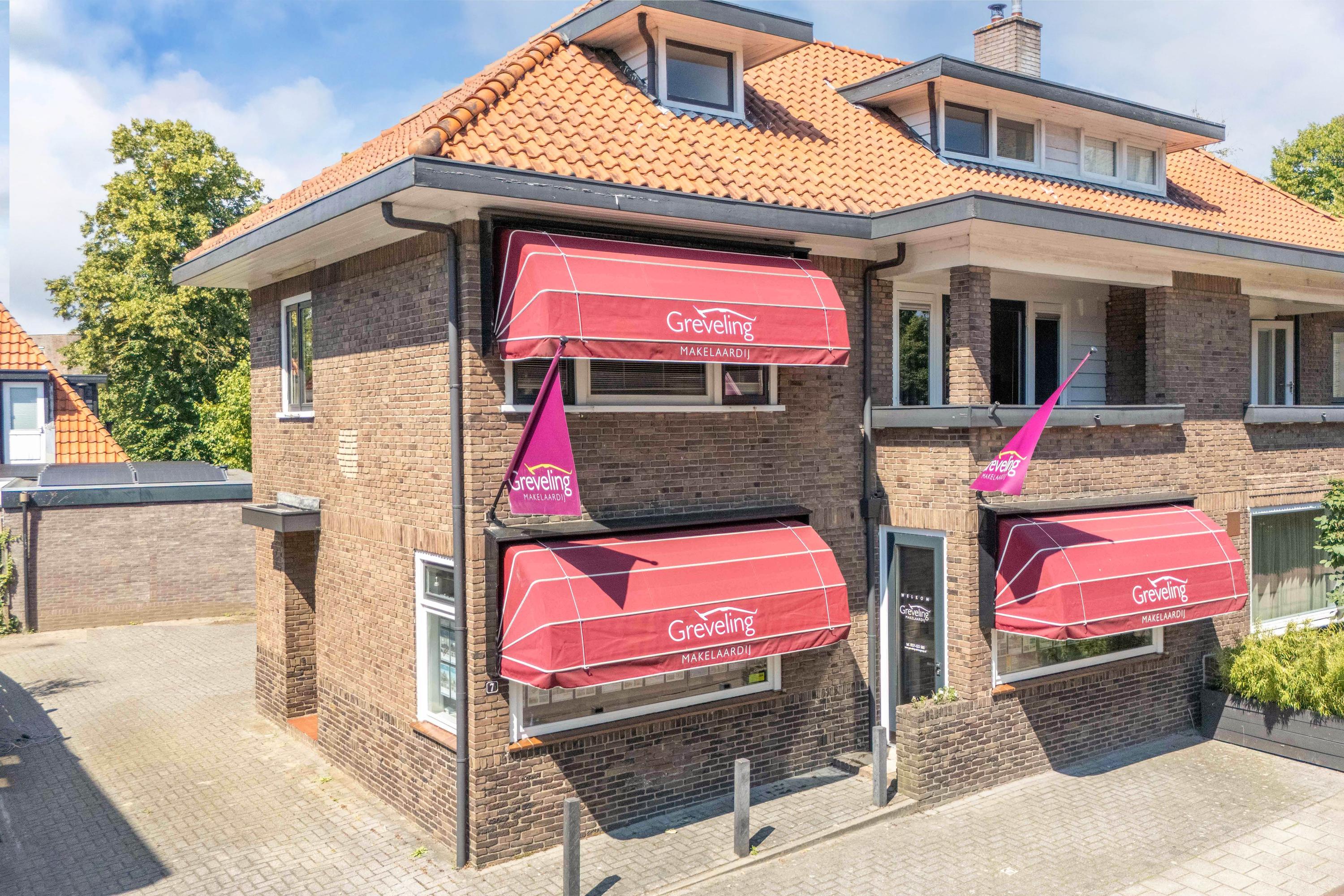 Kantoorpand Greveling Adviesgroep aan de Goeman Borgesiusstraat in Steenwijk